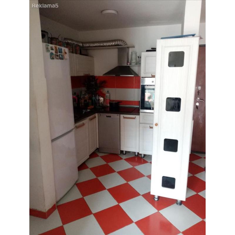 Se prodava stan vo Kisela Voda 65m2