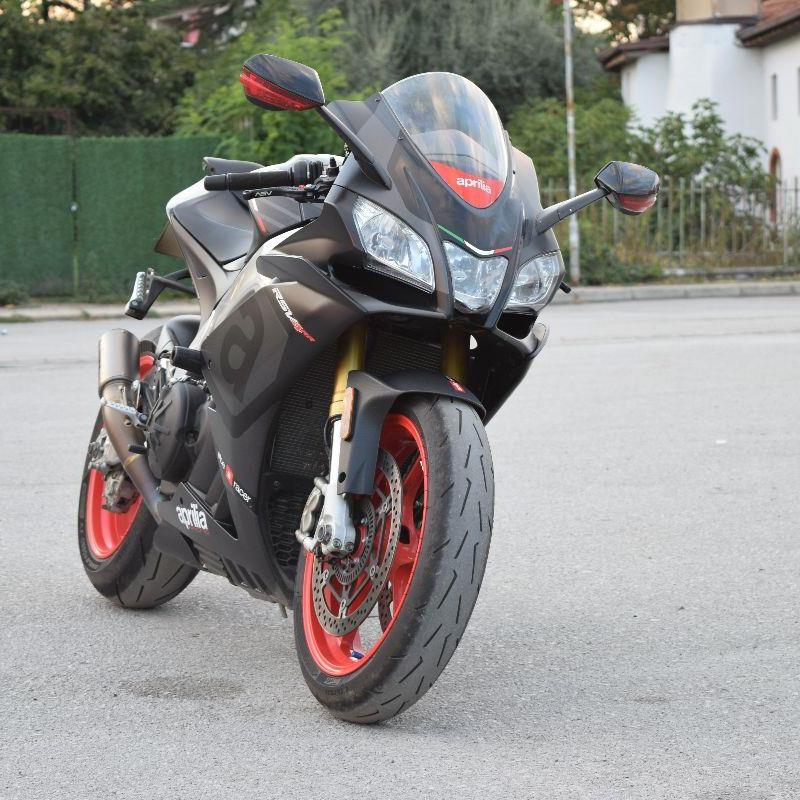 Aprilia RSV4 RR