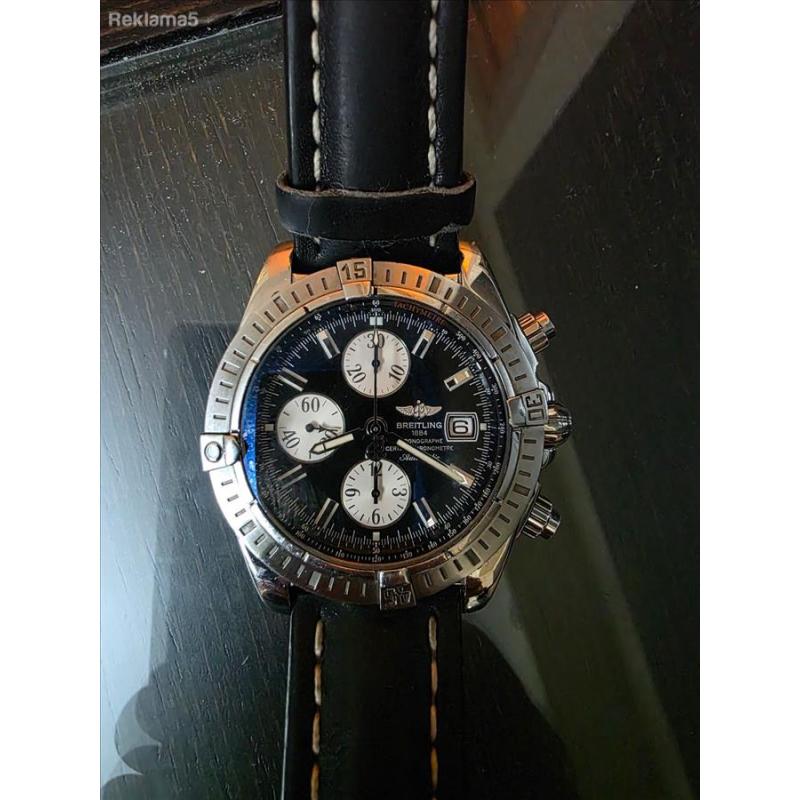 Продавам часовник Breitling