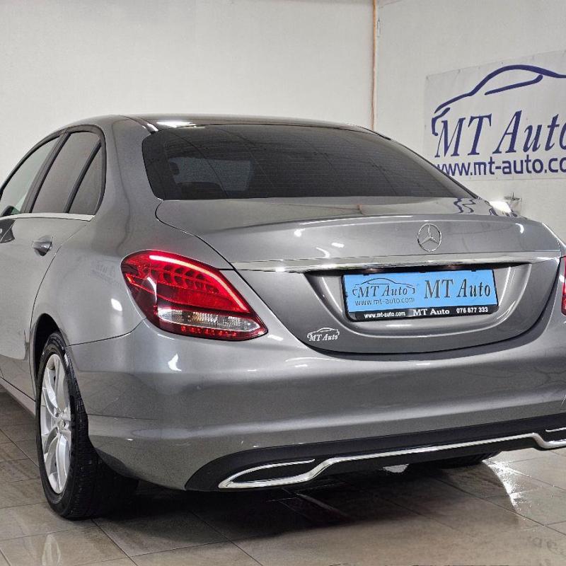 MERCEDES C220 D 170 KS LED NAVI 174000KM NOV !! - 15.MT Auto