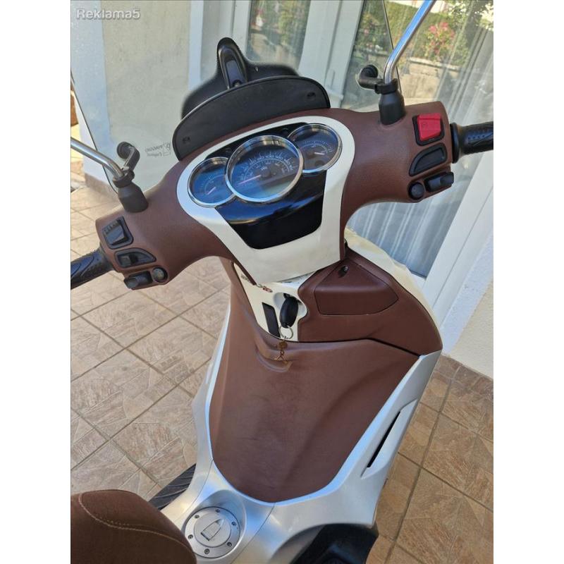 Piaggio beverly 300