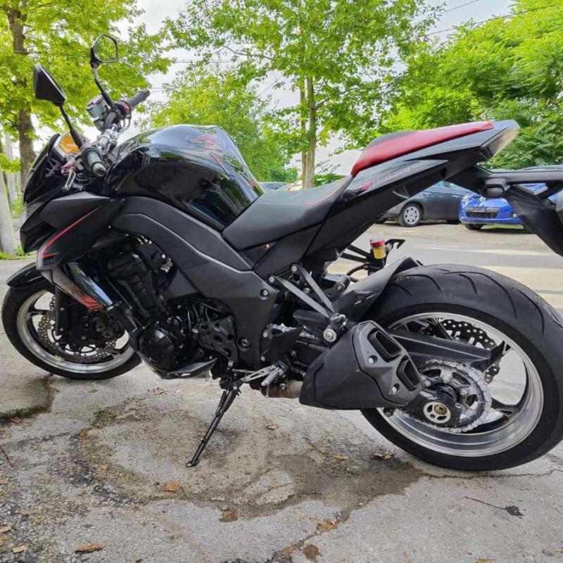 KAWASAKI Z1000