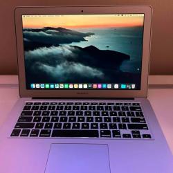 MacBook Air 13” - i 7 / 8 Gb/ 250 Hd