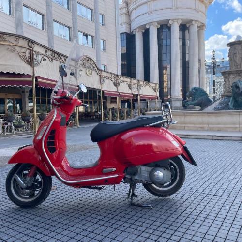Se prodava Piaggio Gts 300cc