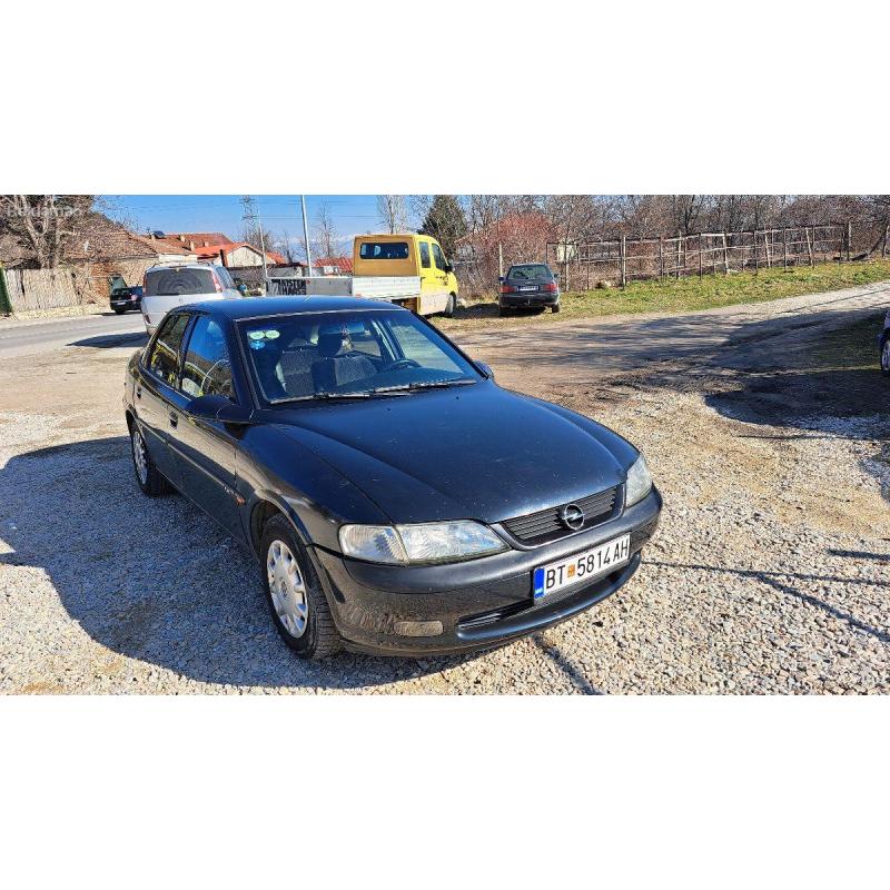 Opel vectra 1.8 vgraden dizna plin REG.. SO ZELEN Karton