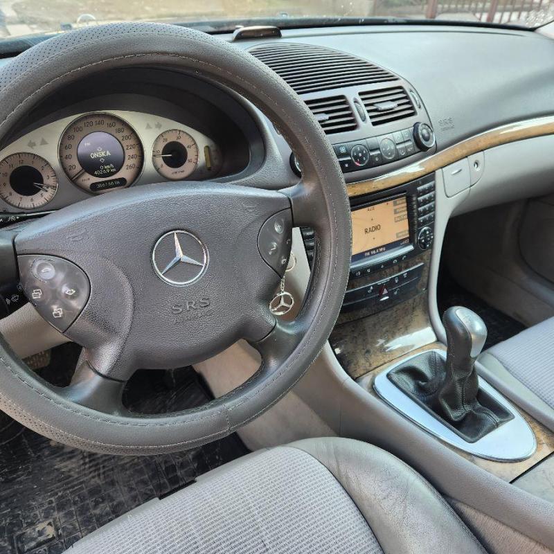 Mercedes E220 Cdi 04g. Moze zamena !