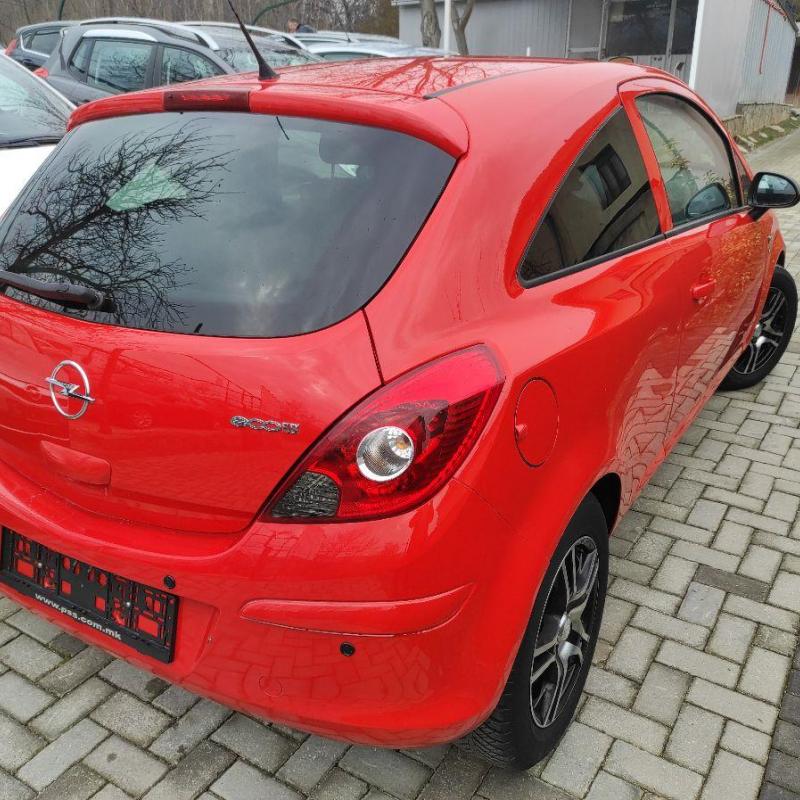 OPEL CORSA 1.2 59KW 110000KM BENZIN-PLIN