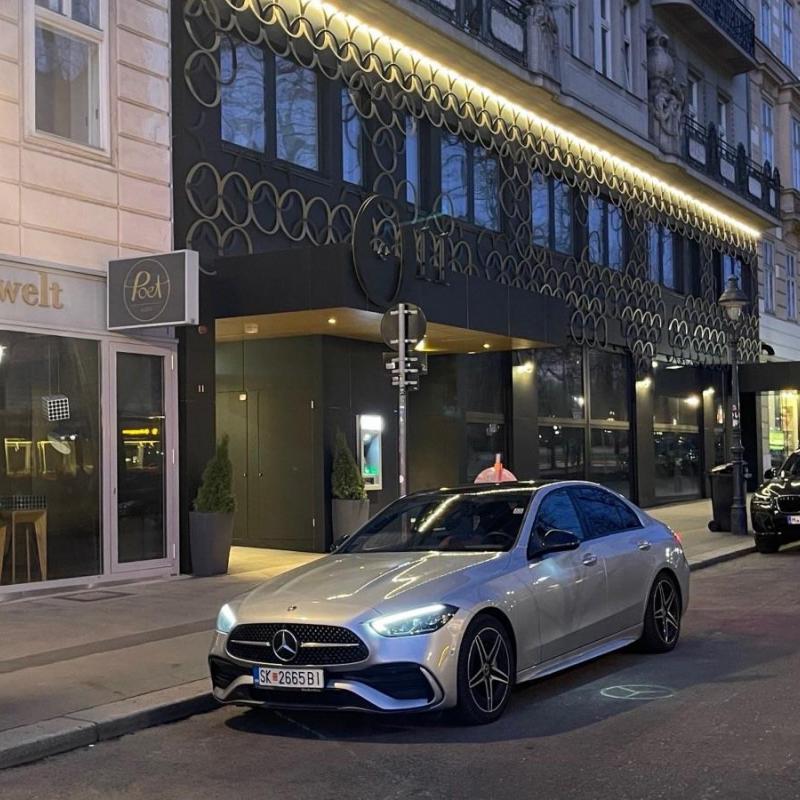 Mercedes c220 4-matic