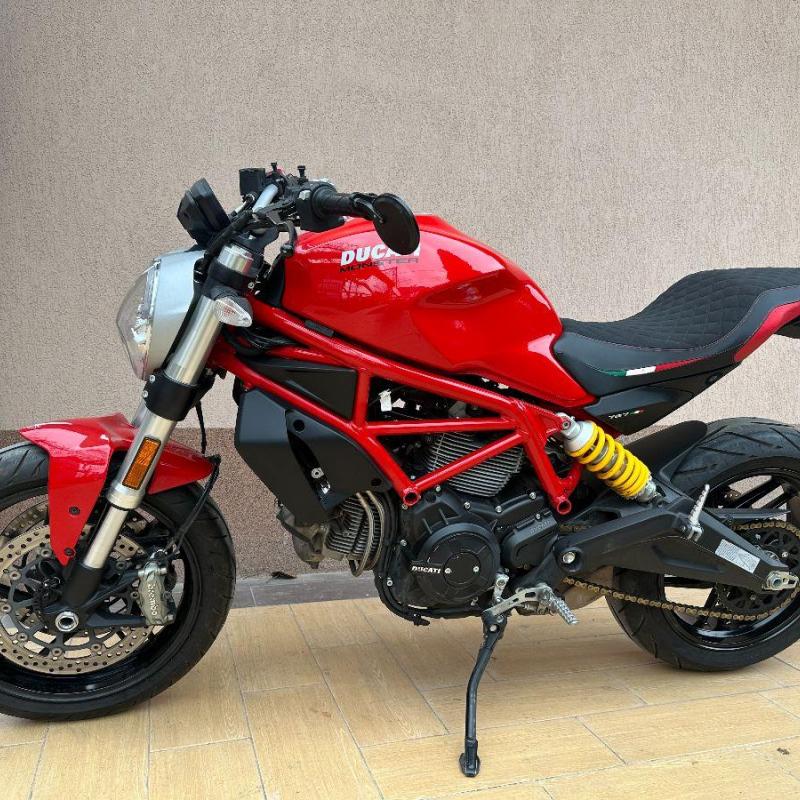 Ducati Monster 797