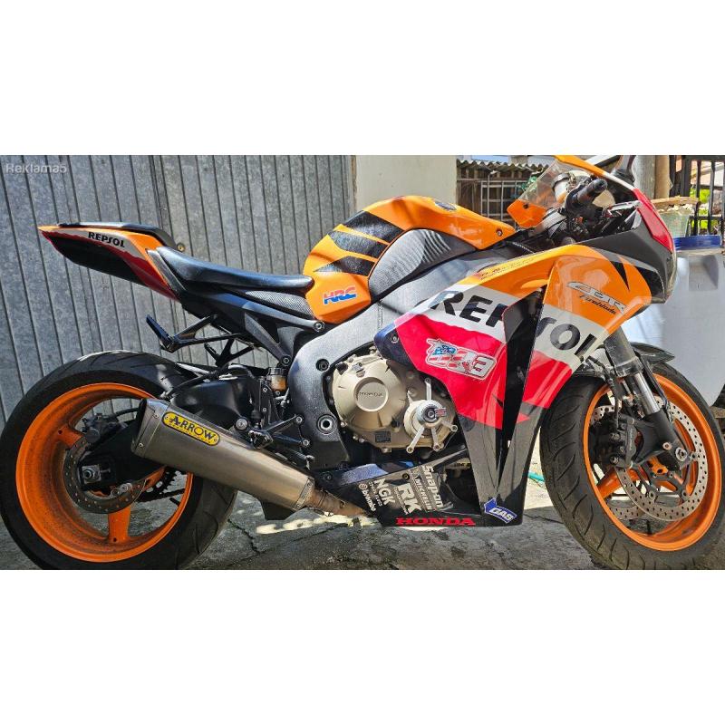 Honda CBR 1000 RR 2008 godina Repsol