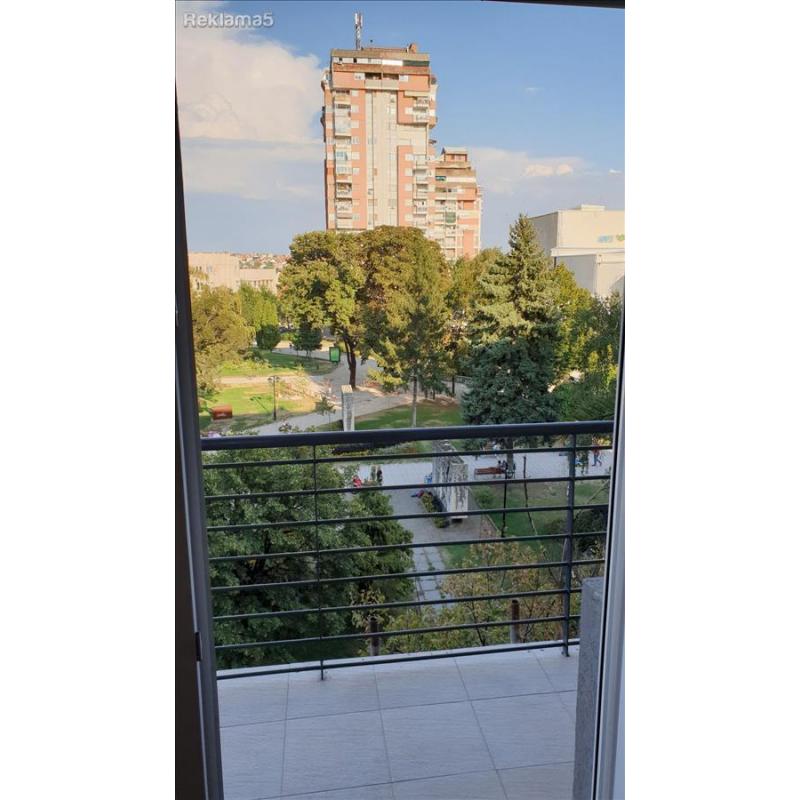 Iznajmuvam 2 apartmani vo centarot na Kumanovo