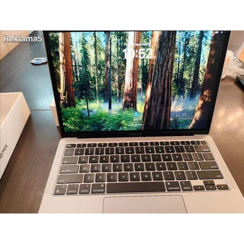 Apple Mac 8GB so 256GB SSD Laptop