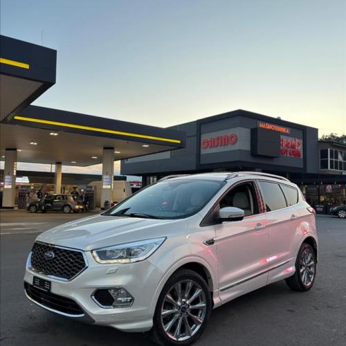 FORD KUGA 2.0 TDCI VIGNALE 180 FPS 4x4 avtomatik Panorama CH