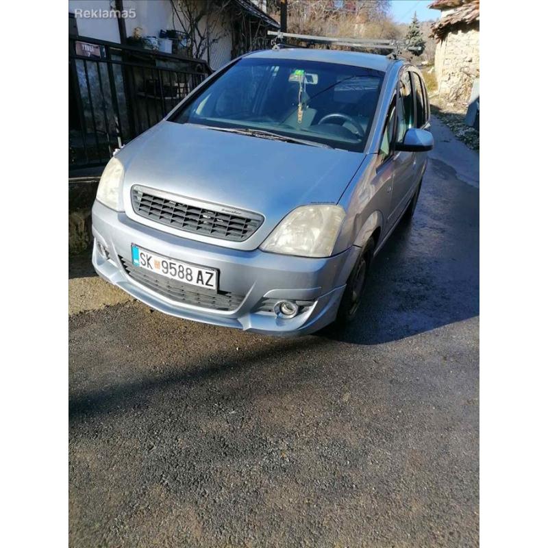 Се продава Опел Мерива 1.8