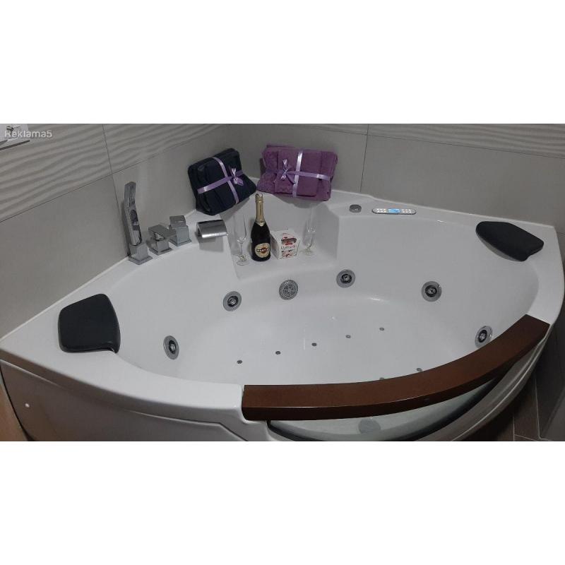 Stan za kratok prestoj so dzakuzi vo Flatiron / short stay