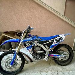 Yamaha YZ450F motor