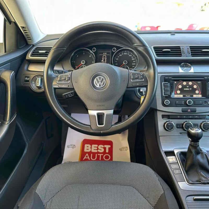 Volkswagen Passat 1.6 TDI 105 ks, Highline, 2012 g.