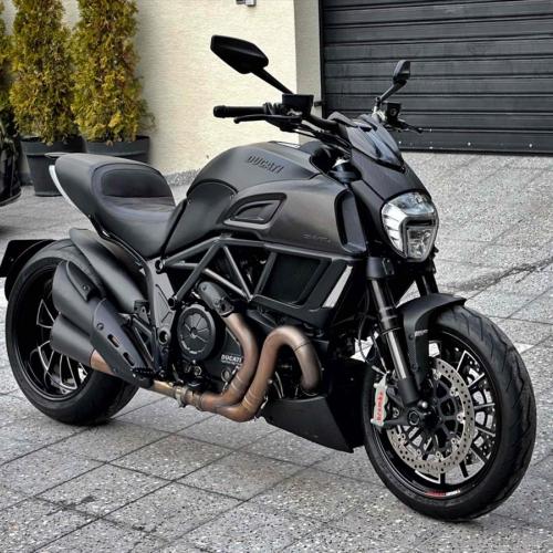 DUCATI DIAVEL 1200 CARBON EDITION 2017