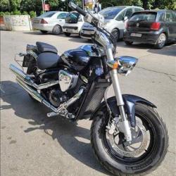 Suzuki Intruder Motor