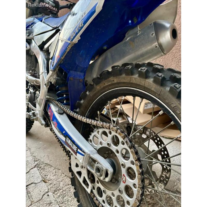 Yamaha YZ450F motor