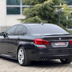 BMW F10 530d 245 PS *M-Paket* 2011 Godi TOP Sostojba