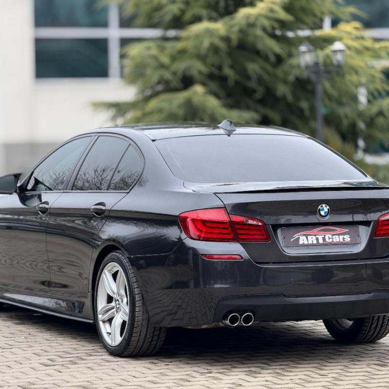 BMW F10 530d 245 PS *M-Paket* 2011 Godi TOP Sostojba
