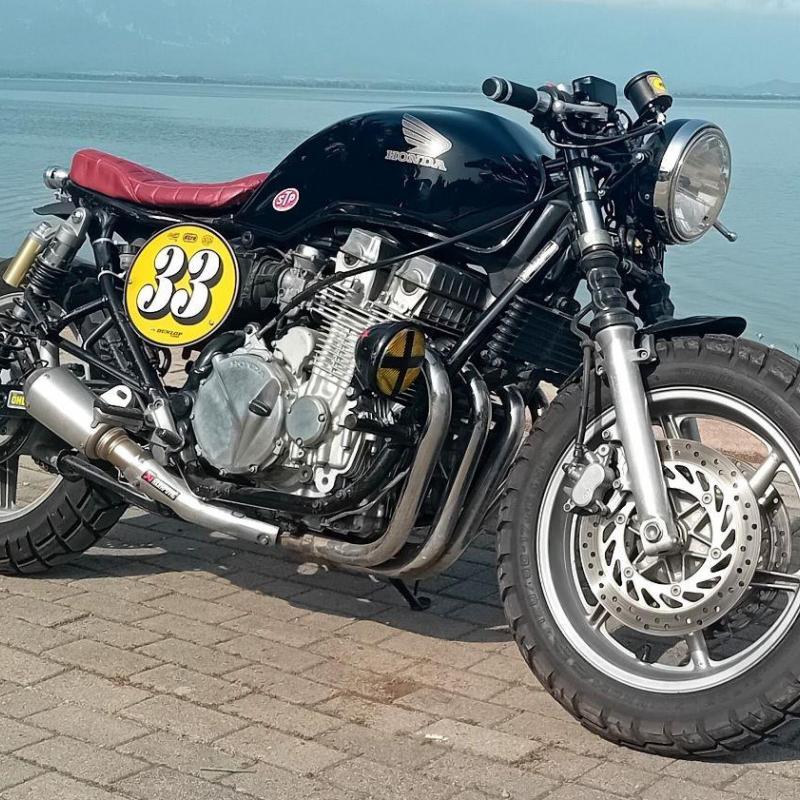 Honda CB 750 cafe racer