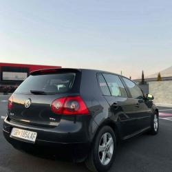 GOLF-5 1.9 105ks PERFEKTNA SOSTOJBA