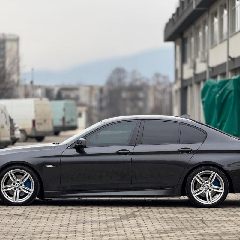 BMW F10 530d 245 PS *M-Paket* 2011 Godi TOP Sostojba