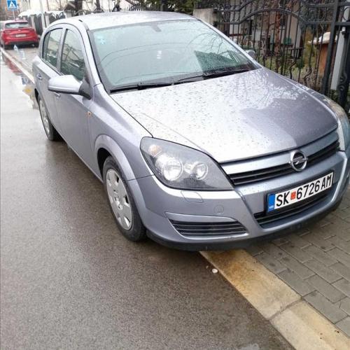 Opel astra 1.4 2017 godina