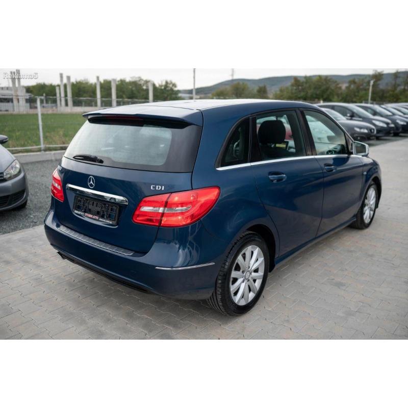 Mercedes Benz B180 moze zamena